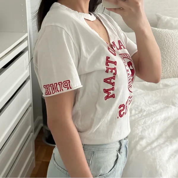 VS PINK Rutgers T-Shirt - Image 4