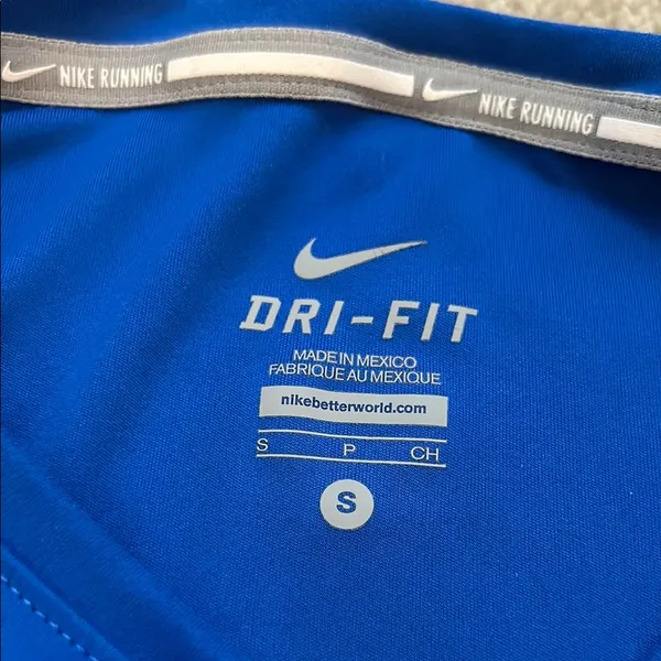 Nike Women's Blue Dri-FIT Top - Image 2