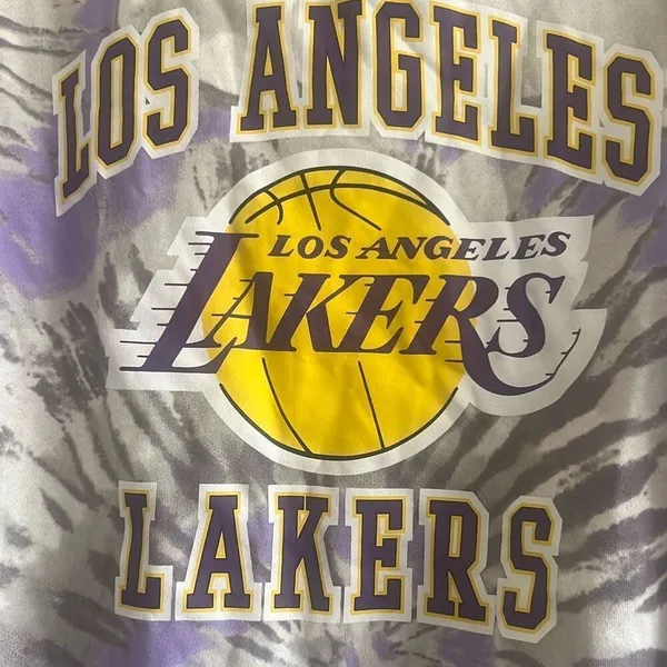 ✨Hybrid Women's NBA LA Lakers Graphic Sz Medium Sweatshirt✨ - Image 6
