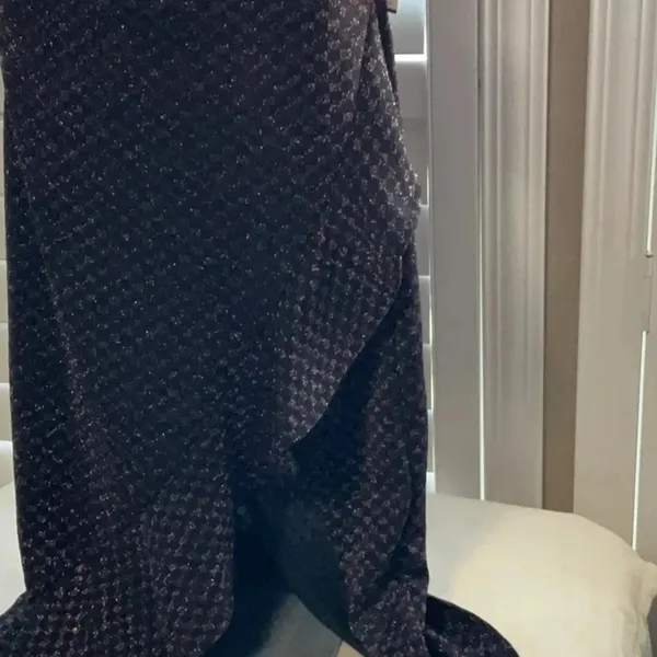 Blähe Black Size L - Image 3
