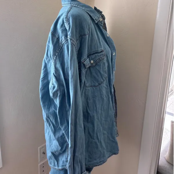 amazon denim button down  - Image 5