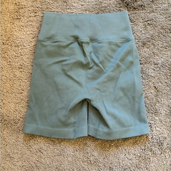 Bo + Tee biker short seamless - Image 2