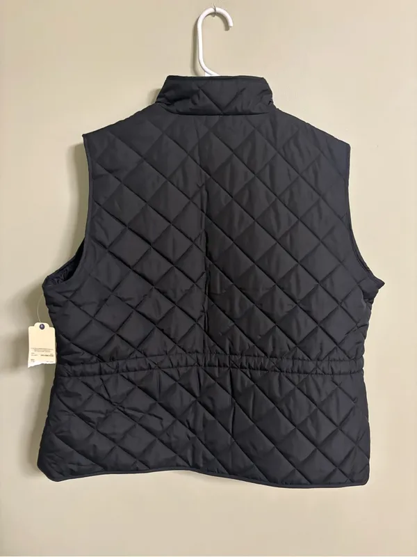 St. John’s Bay Puffer Diamond Quilted Vest Black with Gold Accents Size XXL New - Image 2