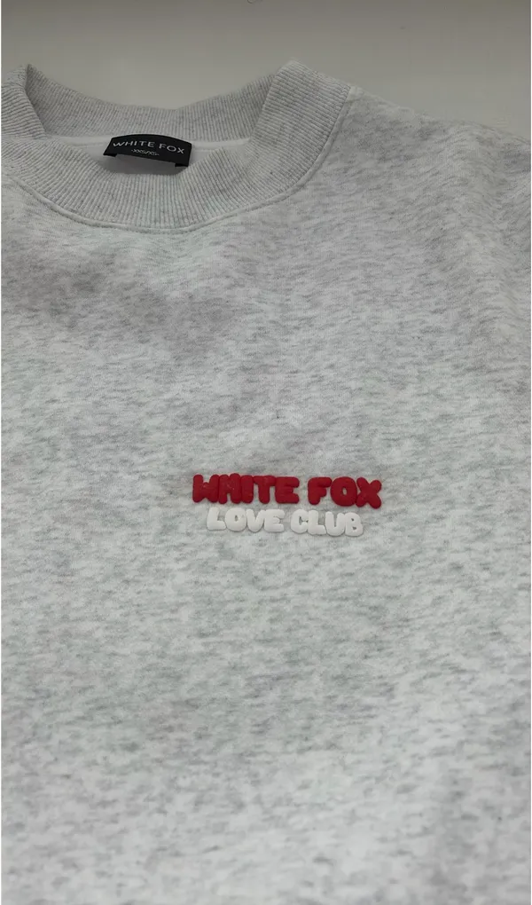 heather grey white fox crewneck - Image 2