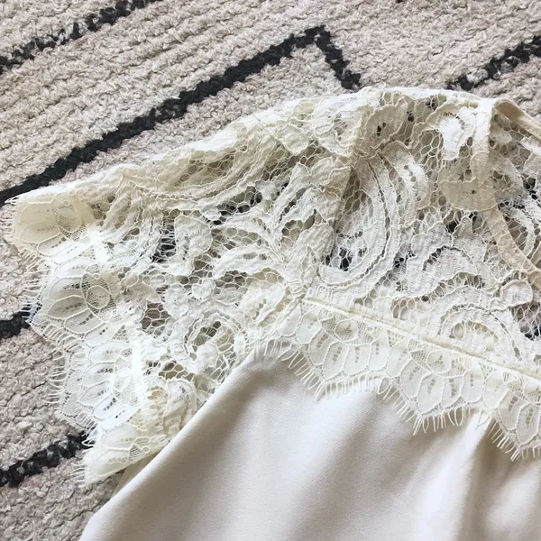 Darling lace Short sleeve blouse - Image 2