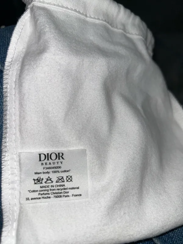 Christian Dior White Drawstring Pouch with Gold Logo - Image 3