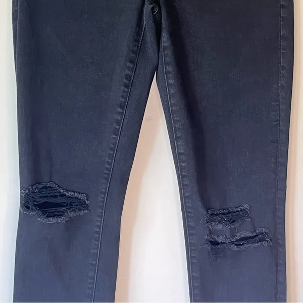 American Eagle Black Distressed NE(X)T Level Stretch Jegging Size 4 - Image 13