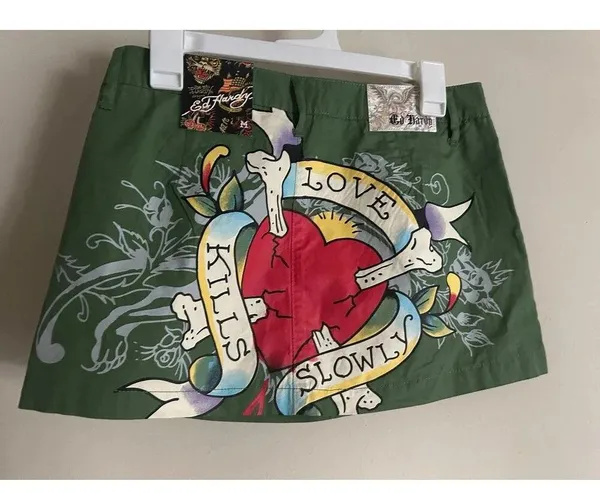 Ed Hardy Mini Skirt Size M NWT Vintage Inspired - Image 2