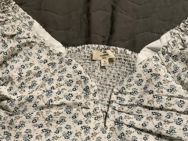Entro Blouse - Image 3