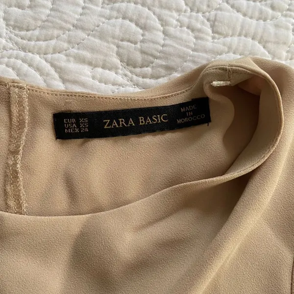 Zara Basic Tan Layered 3/4 Sleeve Boxy Flowy Chiffon Blouse Size XS - Image 3