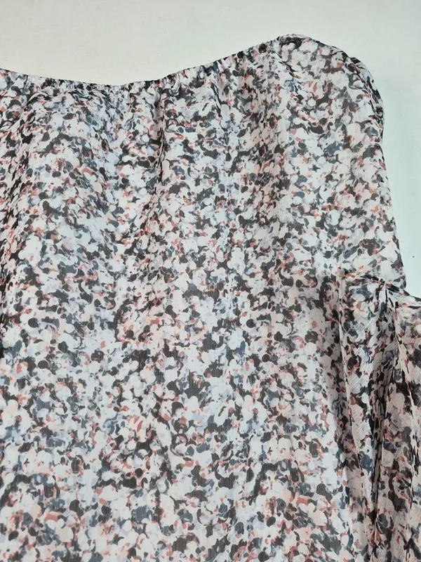 Express Floral Print Short Sleeve Blouse - Image 10