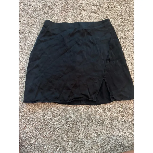 Wilfred Aritzia Muse Mini Skirt Black Viscose Side Slit Size 2 75002 - Image 2