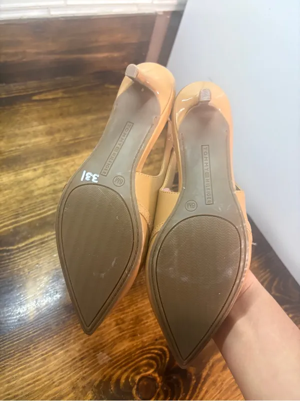 Tommy Hilfiger tan sling back heels size 6 - Image 7