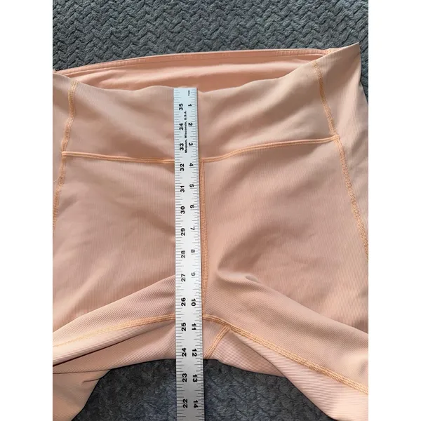 Lululemon Womens Train High Rise Shorts‎ Bike Ribbed Peach size 14 - Image 6