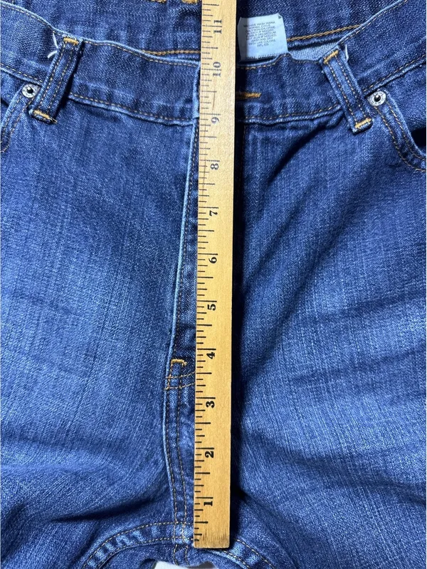 Levi's 577 Lower Rise Loose Fit Jeans - Image 7