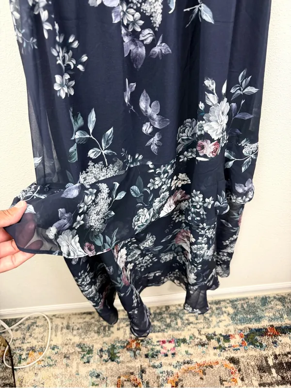 City Chic NWT Mysterious Navy Ruffle V-Neck Floral Flowy Maxi Dress Size 18 - Image 7