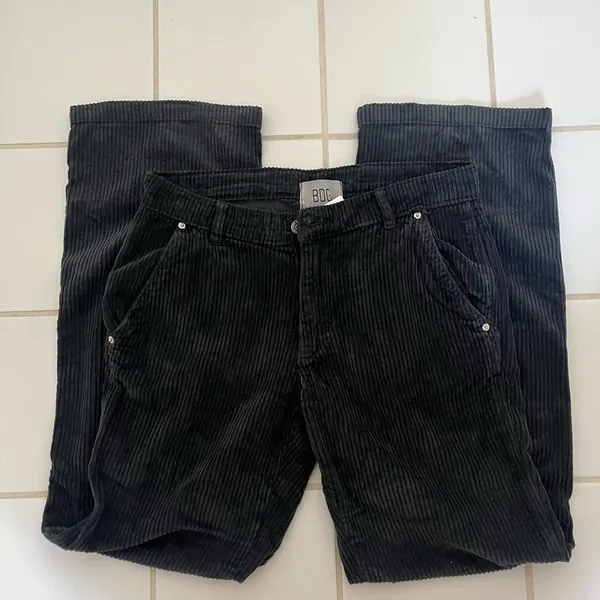 Urban Outfitters BDG Scarlet Corduroy Flare Pants. - Image 5