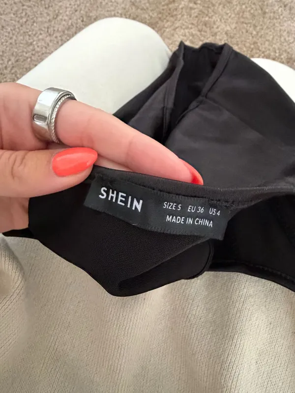 Black Corset Top Shein - Image 4