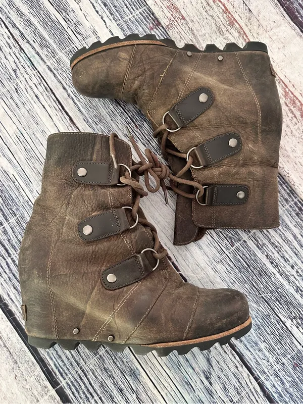Sorel Joan of Arctic Brown Leather Wedge Boots - Image 2