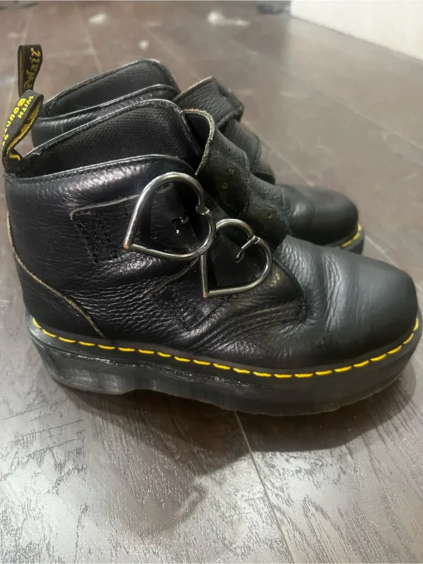 Dr. Martens Devon Heart Black Leather Platform Boots Size US 6 / EU 37 Double St - Image 6