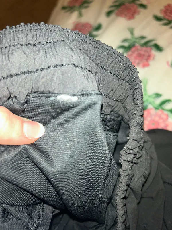 Lululemon Hotty Hot Shorts - Image 4