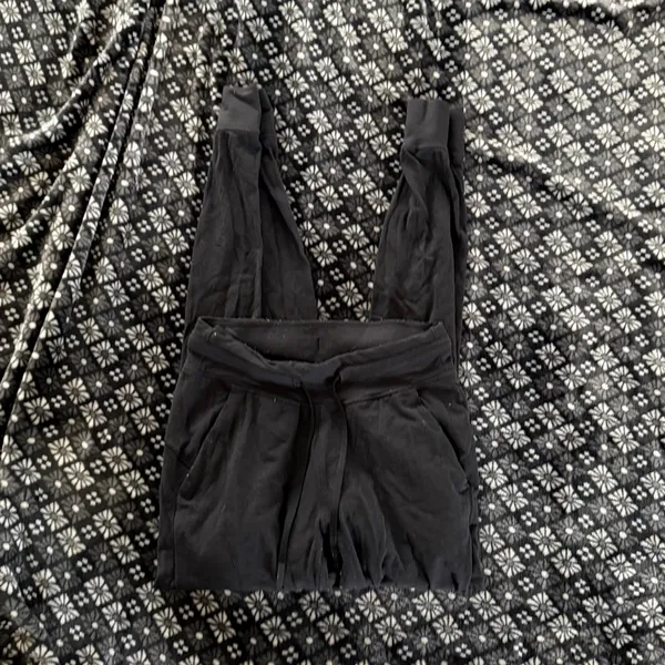 Lululemon Align Joggers 28” - Image 2