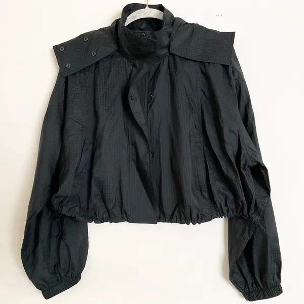Alo Yoga Cropped Game Time Full Zip Jacket Black M - Image 2