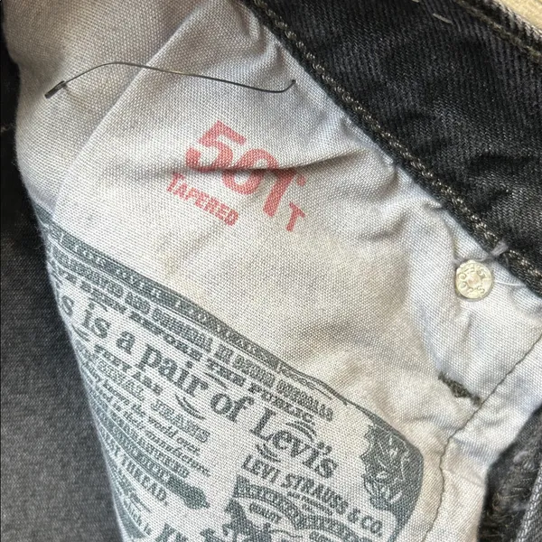 Levi's Women's Black Straight Jeans - Image 2