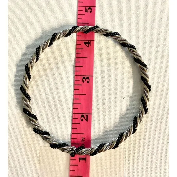 Faceted clear bead necklace, Silver & Black‎ bangle bracelet and dangle earrings - Image 10