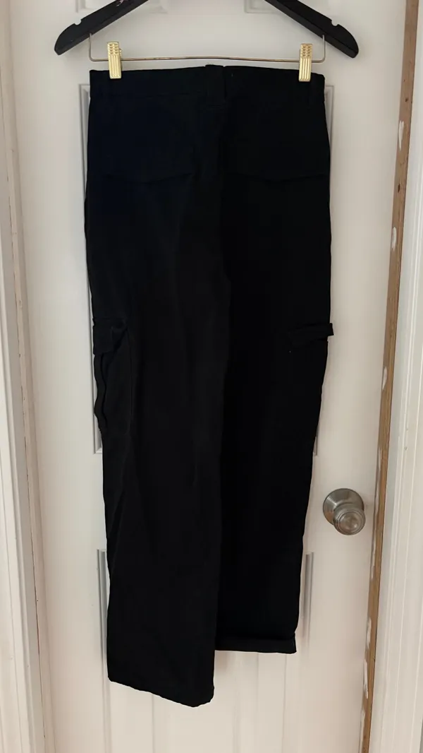 Refuge Oversize High-rise Black Cargo Pants  - Image 3