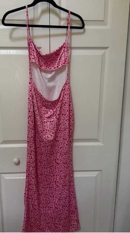 Amazon Pink Floral Cowl-Neck Backless Maxi Dress Size Small - Image 3