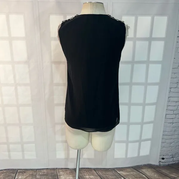Alice & Olivia black embellished shoulder sleeveless blouse size XS - Image 7