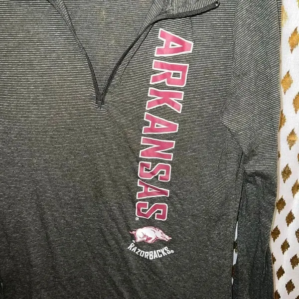 Arkansas razorbacks long sleeve quarter zip shirt size XL - Image 4