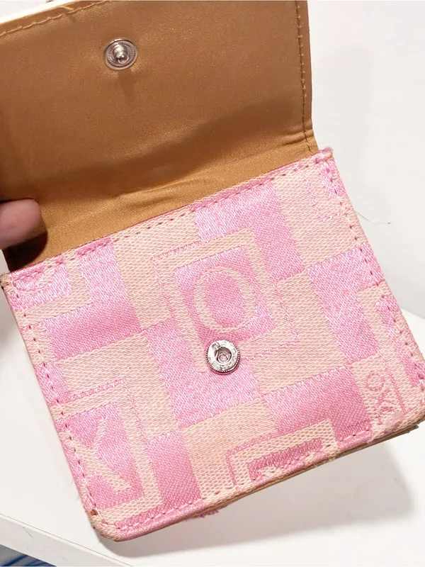 Vintage Pink Fabric XOXO Snap Closure Wallet Silver Hardware - Image 4