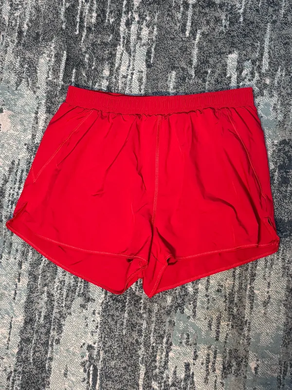 Alo Yoga Stride Shorts Red Large - Image 2