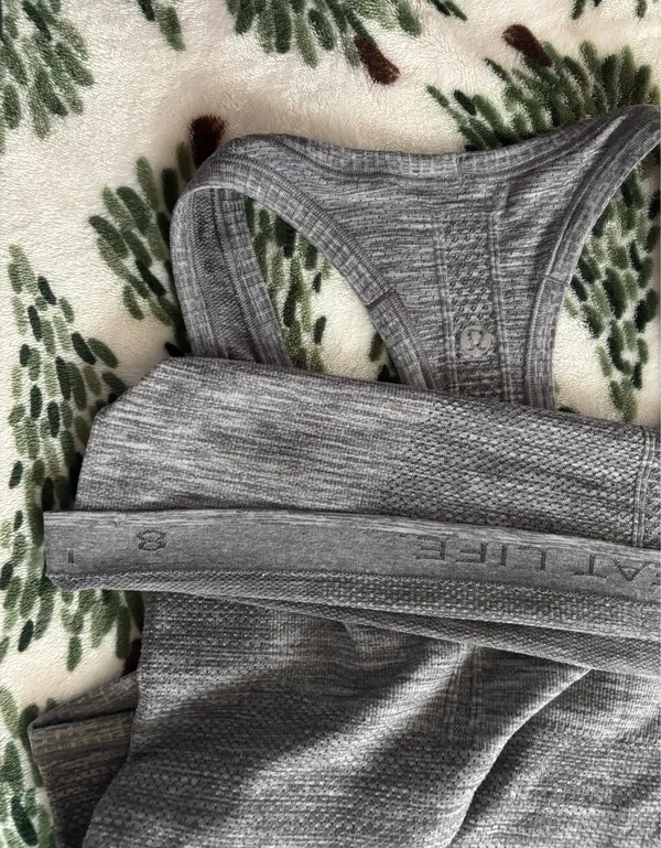 Lululemon Tank Swiftly Tech Racerback - Image 4