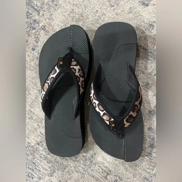 The Healing Sole by Dr. Meredith Warner Original Flip Flops Leopard Women's 9.5 - Image 7