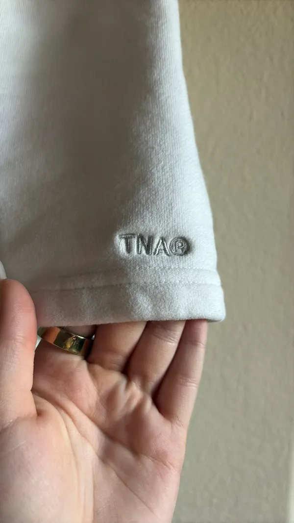 Aritzia TNA Shorts Fleece - Image 4