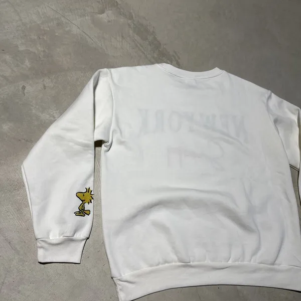 Peanuts Snoopy New York NY Women's Embroidered Sweatshirt SZ XL Pullover Graphic - Image 10