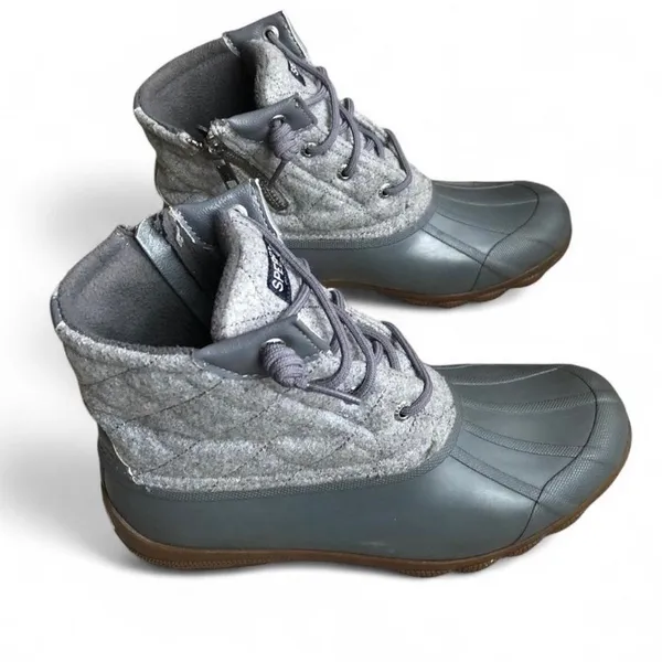 Sperry Women's Size 7.5 Gray Rain Short Boots Booties Gray Quilted Short. - Image 6