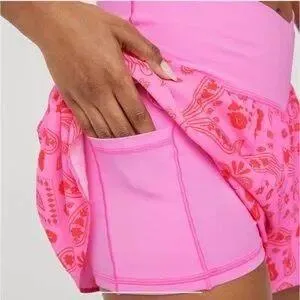 Aerie pink paisley shorts - Image 2