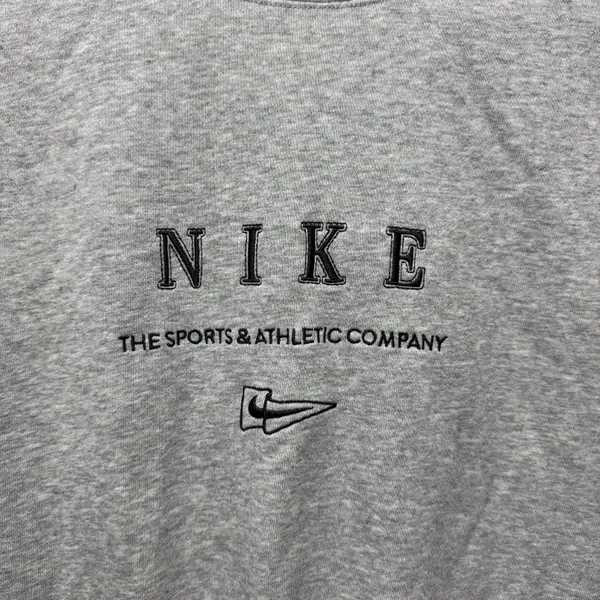 Nike Sportswear Crew Neck Sweatshirt - Image 4