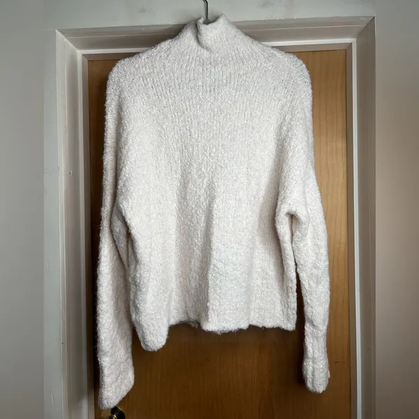 J. Crew Women’s White Bouclé Mock Neck Sweater - Soft. Size: Small - Image 3