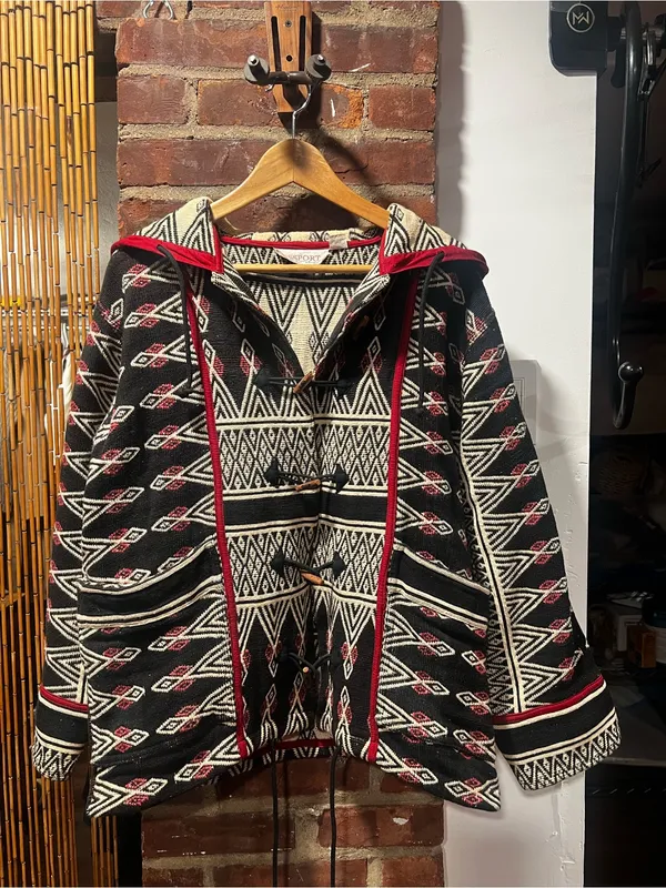 Cozy Geometric Hooded Cardigan Sweater in Black & Red - Image 3