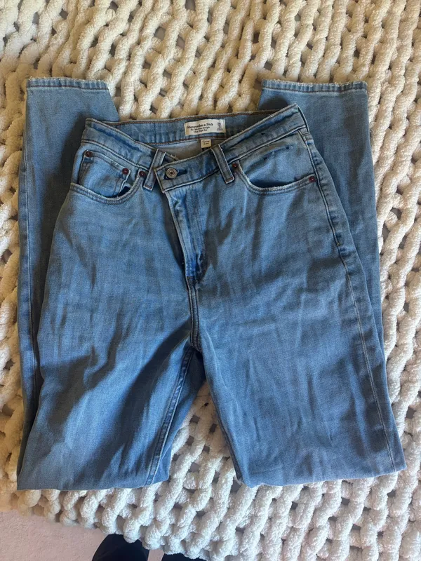 Abercrombie Curve Love High Rise Crossover - Image 3