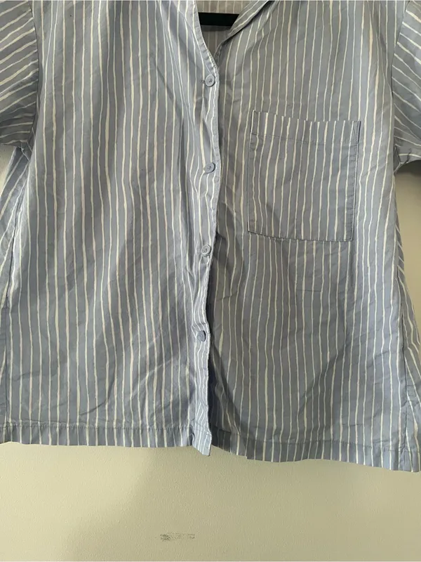 Uniqlo Blue White Striped 100% Cotton Button Down Top XS Coastal Euro Summer - Image 4