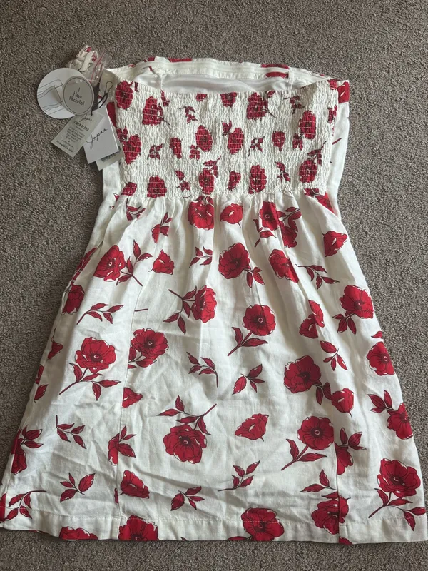 Marshalls Red and white floral strapless mini dress - Image 4