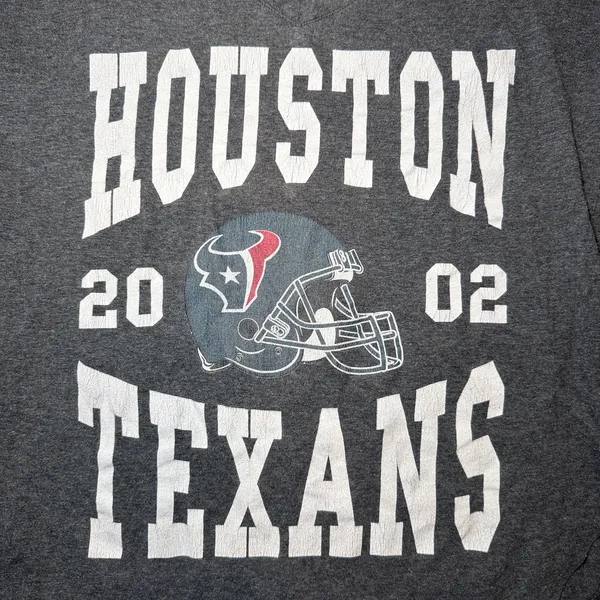 NFL TEAM APPAREL Women's V-Neck T-Shirt M Gray Heather Graphic - Image 4