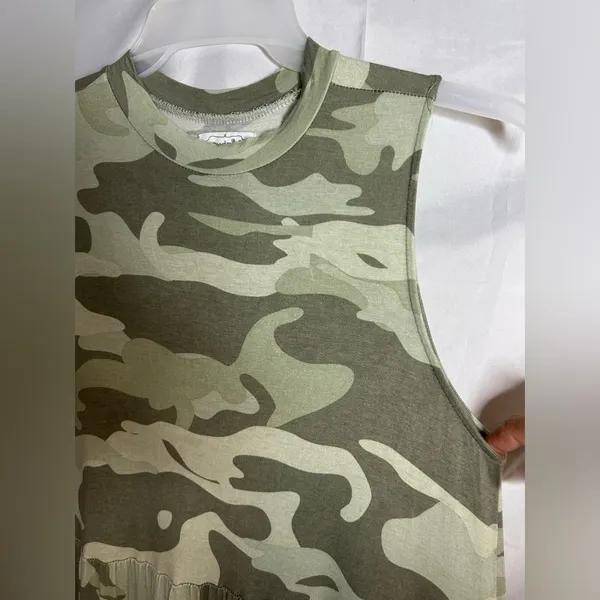 Mudpie TULLY TIERED DRESS camo size S - Image 3