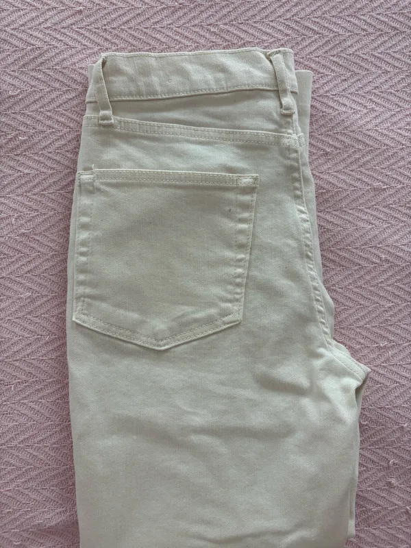 Beige/cream Zara jeans size 6 high rise bootcut - Image 3